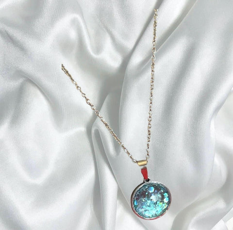 Blue Crushed Glass Necklace - Elegant Round Design