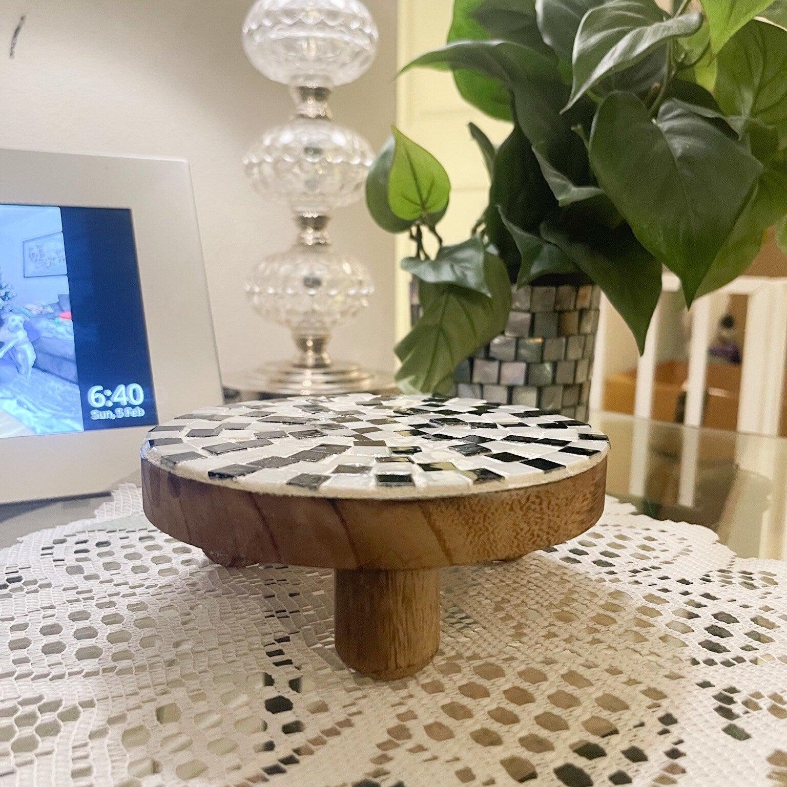 Black and white checkered mosaic plant stand, handmade by My Store, showcasing a stylish and decorative design for indoor plants.