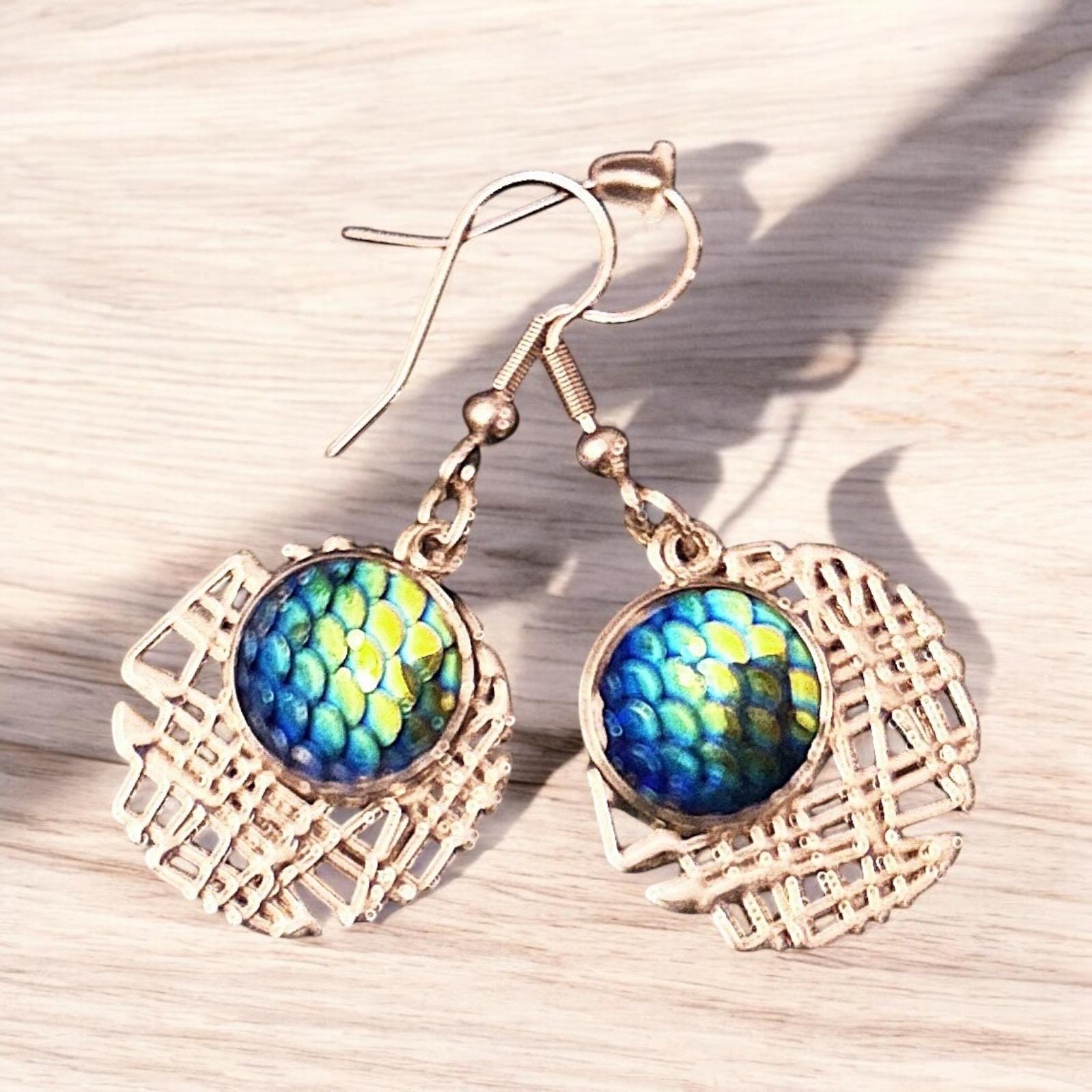 Vintage Boho Mermaid Scale Drop Earrings with iridescent finish, featuring fish scale design and dangling style.