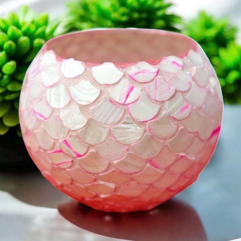 Pink scalloped mosaic bowl with an ombre gradient, handcrafted decorative ceramic piece with intricate tile pattern.