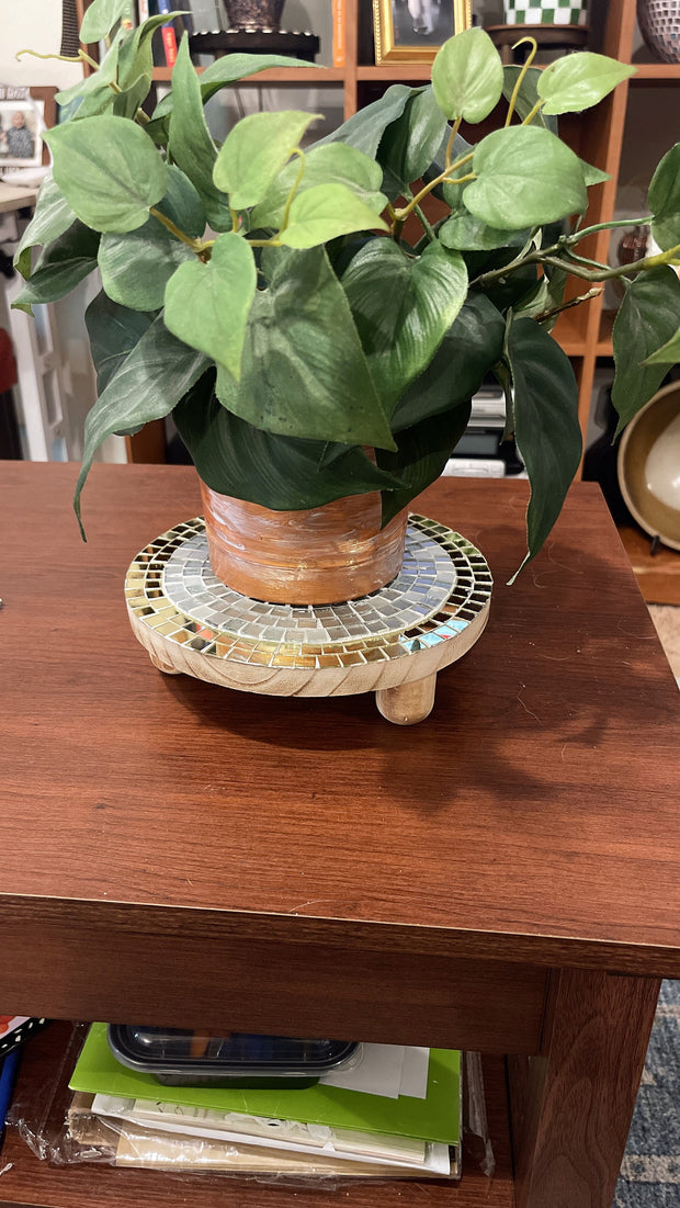 Plant Lovers Gold Plant Stand