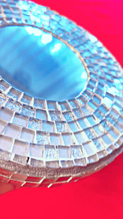 Handmade Mirrored Stand for Plants or cosmetics