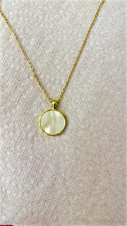 Round Mother of Pearl Pendant | Mother of Pearl Necklace| Simple Pendant | Shell Pendant Necklace